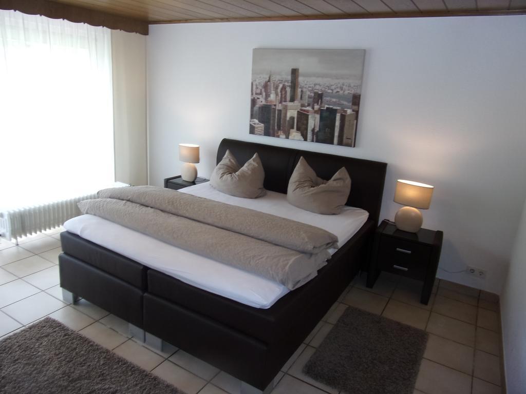 Gaestehaus Lohmann Hotel Bullay Ngoại thất bức ảnh